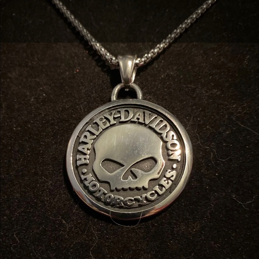 Limited! Just In! HD Willie G Skull Men’s Necklace - Picture 2 of 6